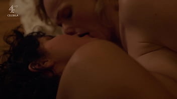Preview 4 of Monika Pusi - Desiree Akhavan,  Maxine Peake lesbian scene The Bisexual - S01E05