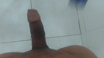 Preview 2 of Leg Mota Karen Ke Let - 13.5 cm batendo punheta e comparando