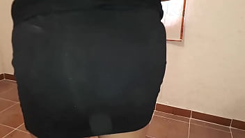 Preview 1 of Cu Esposa - Esposa de mi primo PUTA MODELA su CULO en VESTIDO
