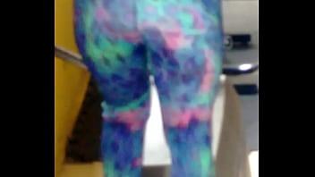 Preview 4 of Lipe Sex - Coroa loira treinando na academia paulista.