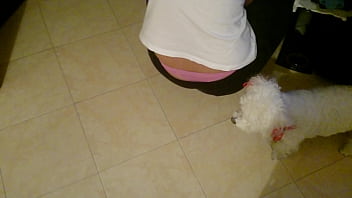 Preview 2 of Pornsecundaria - se le ve la tanga