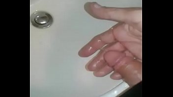 Preview 2 of Cum On My Schwanz - Me pissing for wife in sink