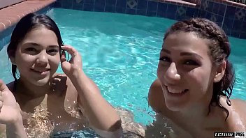 Preview 1 of Titanic Heroine Sex - Valentina Jewels And Julz Gotti Fuck The Same Guy