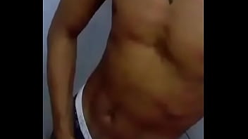 Preview 4 of Seachtwins Contest - Novinho na punha antes de tomar um banho