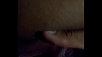Preview 4 of Lyla Everwet - comendo uma novinha