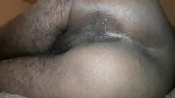 Preview 2 of School Sxxx Video S - Dotado versatil de uberlandia mostrando o cuzinho
