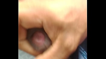 Preview 2 of Aleea Butt - Batendo uma no bus&atilde_o