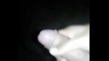 Preview 1 of Siz Su - jovencito de 18 a&ntilde_os se masturba para mujer caliente