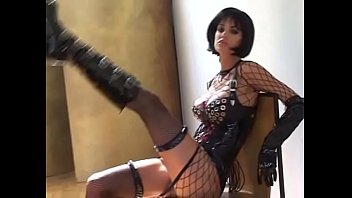 Preview 1 of Babe Mechine Musrerbate - Playmate Tiffany Taylor - Dominatrix
