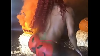 Preview 2 of Tubidy Hindi Sex Video - culona moviendo el culo