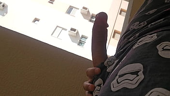 Preview 4 of Indian Bhabhi Creampie - Punhetinha r&aacute_pida na sacada pra quem quiser ver