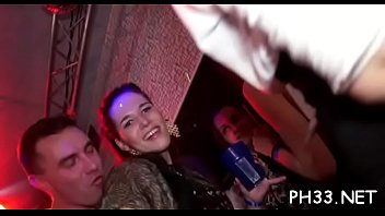 Preview 3 of Indain Fucking Vedio - Yong beauties fucked from back by black waiter at the play ground