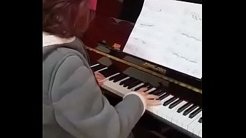 Preview 2 of Corset Kayden Kross - YO TOCANDO EL PIANO - ME PLAYING THE PIANO
