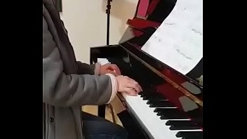 Preview 1 of Corset Kayden Kross - YO TOCANDO EL PIANO - ME PLAYING THE PIANO