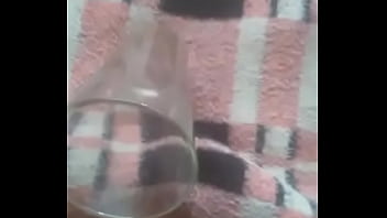 Preview 1 of Rajasthani Xxx Bobas Video - Eyaculo en un vaso