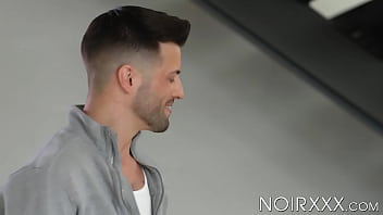 Preview 1 of Becky Ex Novia - Muscle stud Casey Everett barebacked by Deep Dicc before BJ