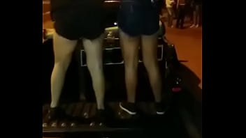 Preview 3 of Massive Ass Goth - Kailaine novinha rebolando gostoso