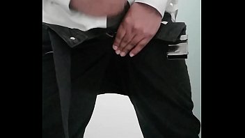 Preview 4 of Cum Vip - Aburrido en el trabajo/ bored at the work. Me la jalo bien rico