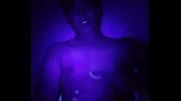 Preview 2 of Gercon Avec Garcon - Asian Twink Jacks Off and Cums 5 (With Blacklight)