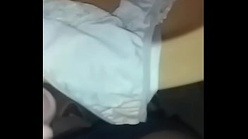 Preview 1 of Www Youjizz - Gozada na calcinha da priminha