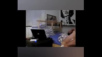 Preview 2 of Money Take Amouth - amigo passivo levando leite dentro