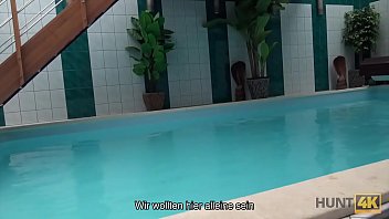 Preview 1 of India Hot Xxtube Com - HUNT4K. Sexabenteuer im privaten Swimmingpool