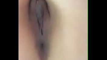 Preview 4 of Mom Teach Daughter Ariella - Mejor amiga me manda video