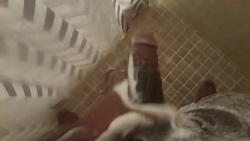 Preview 1 of Fizzy Lovejoy - Shower jerk solo