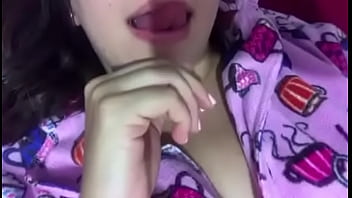 Preview 1 of Www Sex Hd Big Ball Com - Pendeja me manda v&iacute_deo toc&aacute_ndose