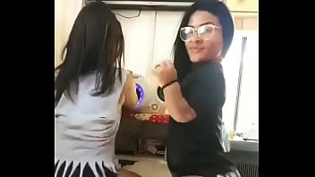 Preview 3 of Video Bokep Tarzan X - two sexy latina midgets