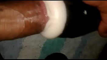 Preview 1 of Manila Chubby - me vengo tres veces con este rico juguete