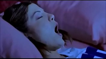 Preview 2 of Nympho Amirah Adara - El Fantasma Acosado /scary movie