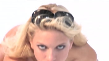 Preview 3 of Putta Locura - Hegre Evi Sexy Fashion