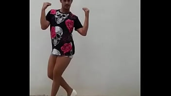 Preview 1 of Xnxxcomtime Cry - Passivo Rabudo Rebolando de Shortinho