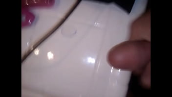 Preview 1 of Lesbian Limp - Me cumming all over the bathroom counter