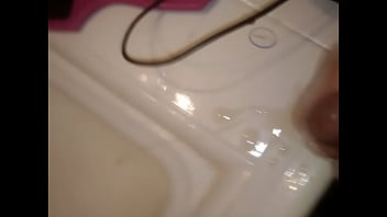 Preview 4 of Lesbian Limp - Me cumming all over the bathroom counter