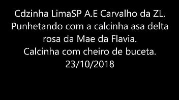 Preview 1 of Rachele Richly - Cdzinha LimaSp Punhetando usando a calcinha branca da Flavia e a calcinha rosa asa delta da mae dela no pau 23102018