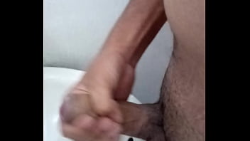 Preview 2 of Indian Very Hot Chudai Of Girl - Un rapidin en el ba&ntilde_o