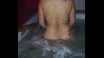 Preview 4 of Old Desi Xxx Hd - Nice ass culona follando en el agua cabalgando