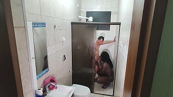 Preview 2 of Meena Sex Gom - C&acirc_mera escondida flagra negona se acabando no pau do novinho