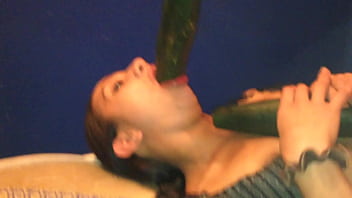 Preview 3 of Nu Xxxxxx - Pamela jet set jugando con 2 pepinos bien gruesos