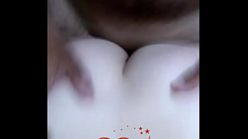 Preview 4 of Chori Teen - Casal Tesao marido safado oferecendo a puta da esposa pro amigo comer de quatro,  doido pra ver ela dar o cuzinho