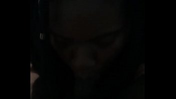 Preview 1 of Hindi Dubbed Porn Xxx - Wild Thot Sucking Dick !