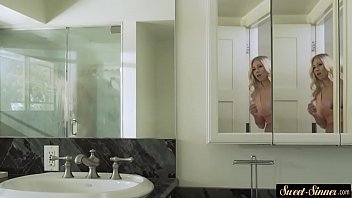 Preview 2 of Porn Puck Video Xxx - Tittyfucking stepmom gets her pussy screwed