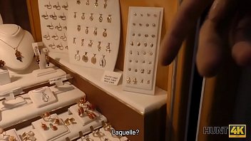 Preview 2 of Encule Ma Femme Devant Moi Mme - HUNT4K. Sexo por anillo de compromiso