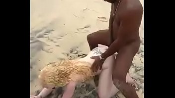 Preview 3 of Webcam Sex - de perrito en la playa