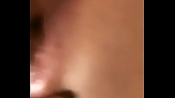 Preview 4 of Amature Lesbo Orgasm - Se acaricia bien rico