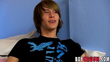 Preview 1 of Sexy Fock Pron - Homo hottie Tanner Stark fiddles ass while jerking off