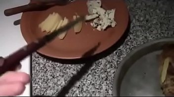 Preview 4 of Handsome Coach - Cocinando con Dross  Papa Al Horno ([DESCARGENSELO ANTES QUE DROSS LO BORRE]
