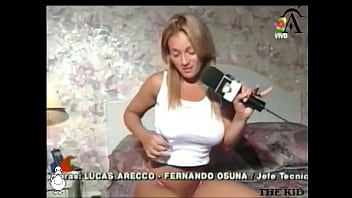 Preview 2 of Bfvdos - Maria Eugenia Rito pezoneando en la cama cuando era pendeja